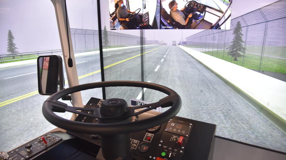 bus simulator 18 trainer