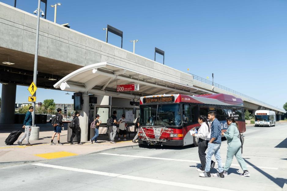 VTA bus and passengers